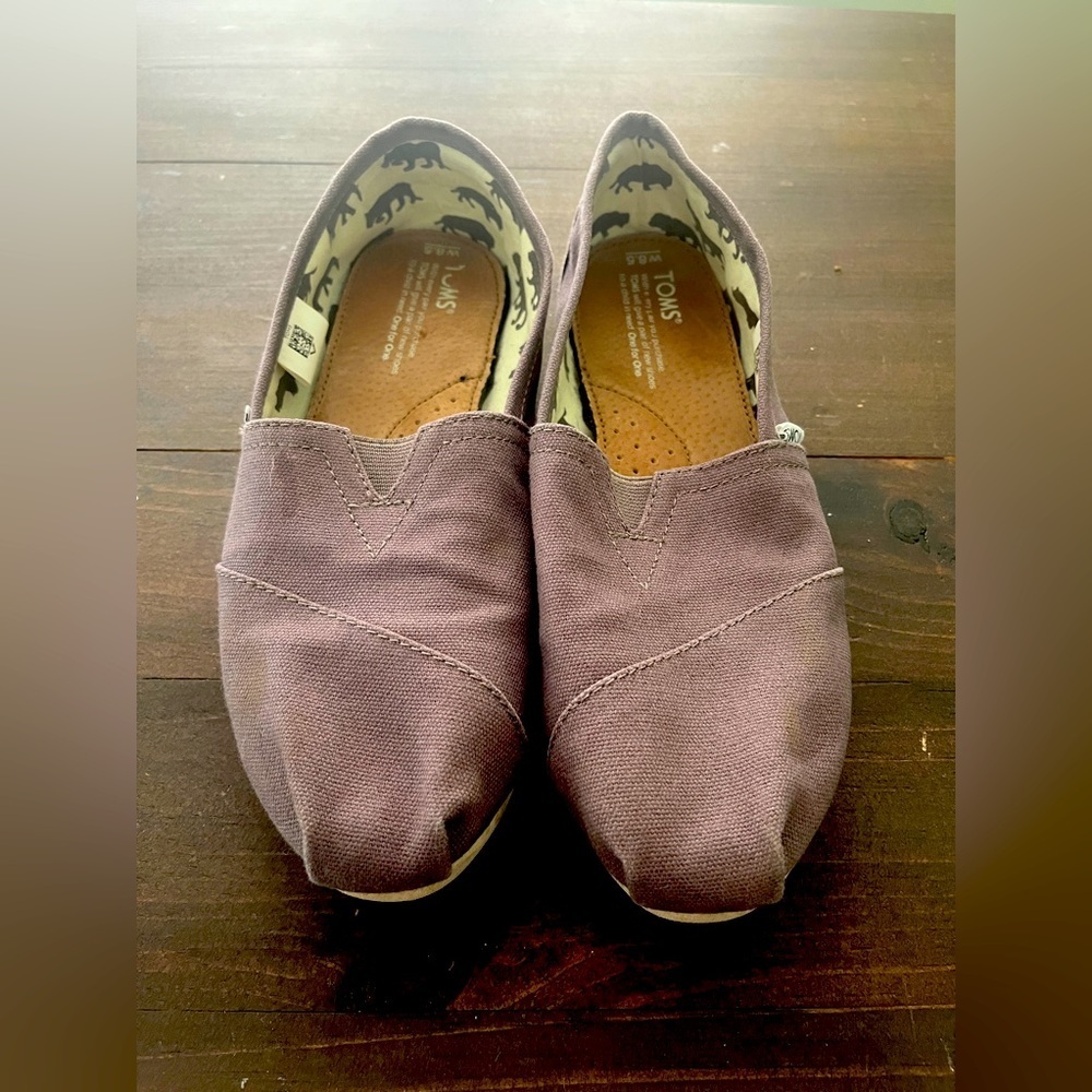 TOMS size 8.5